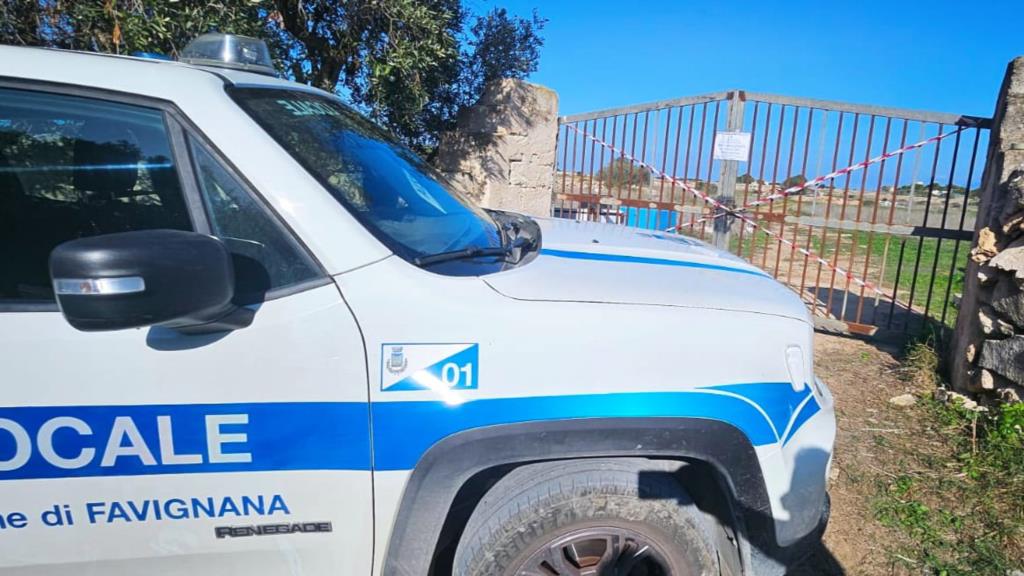 Favignana, scoperta discarica a cielo aperto: denunciato un 62enne