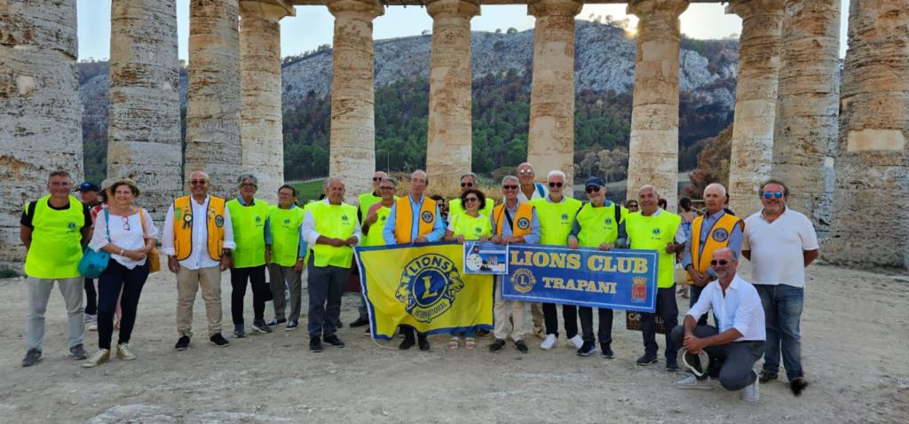 Il Lions club Trapani donerà tre panchine al Parco Archeologico di Segesta