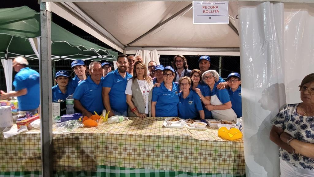 Erice, la pecora bollita è… regina della festa a Ballata